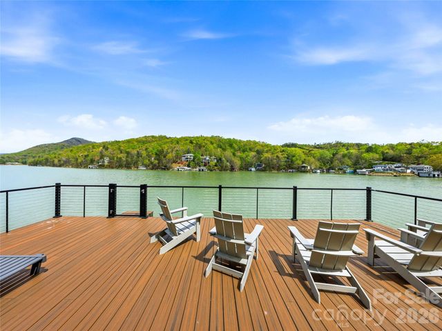 402 Holmstead Drive, Lake Lure, NC 28746
