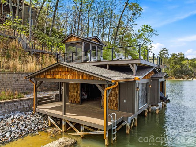 402 Holmstead Drive, Lake Lure, NC 28746