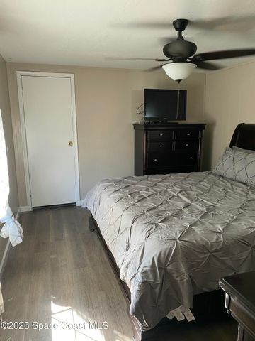 1027 Oriole Circle, Barefoot Bay, FL 32976