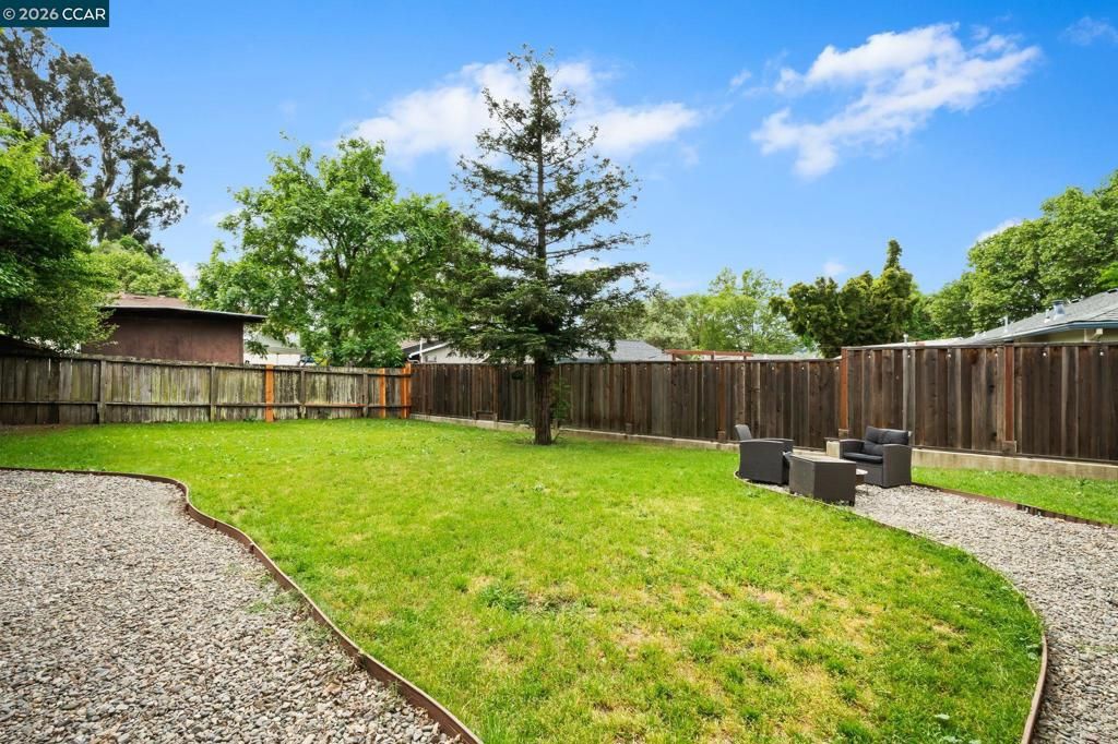Image 21 of property listing at 218 Hillcrest Ave., Benicia, CA 94510