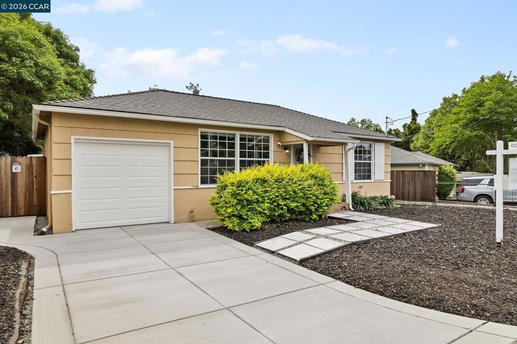 Image 24 of property listing at 218 Hillcrest Ave., Benicia, CA 94510