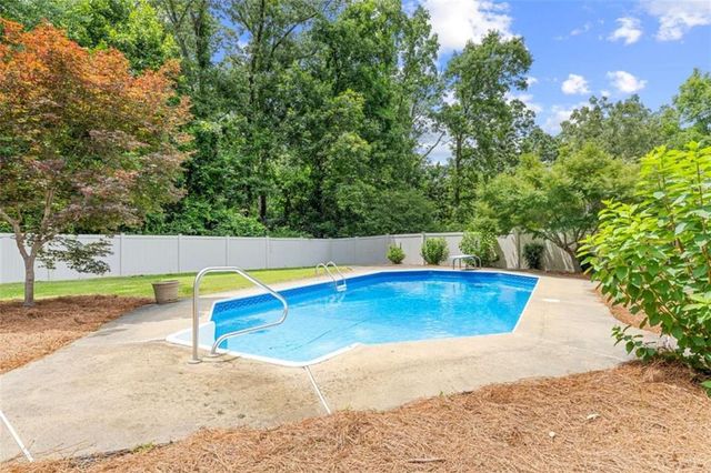 117 Treeside Drive NW, Rome, GA 30165