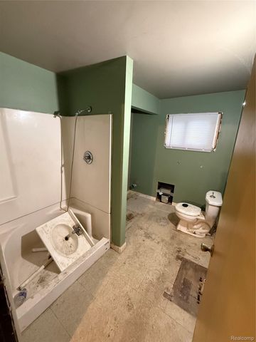 2137 E Buder Avenue, Burton, MI 48529
