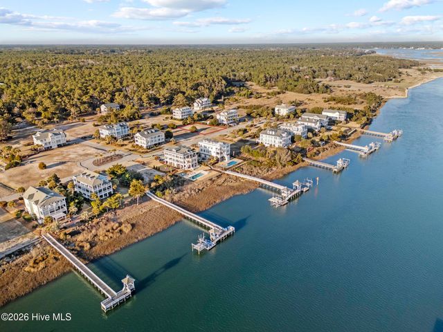 664 Augustine Avenue SW, Supply, NC 28462