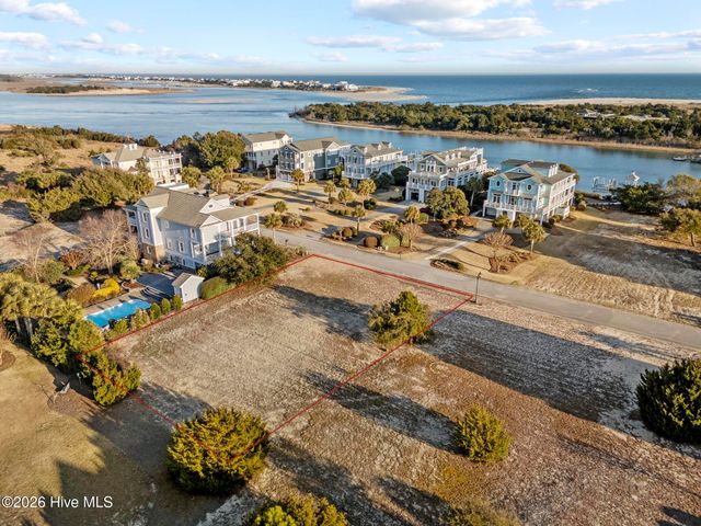 664 Augustine Avenue SW, Supply, NC 28462