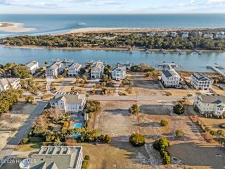 664 Augustine Avenue SW, Supply, NC 28462