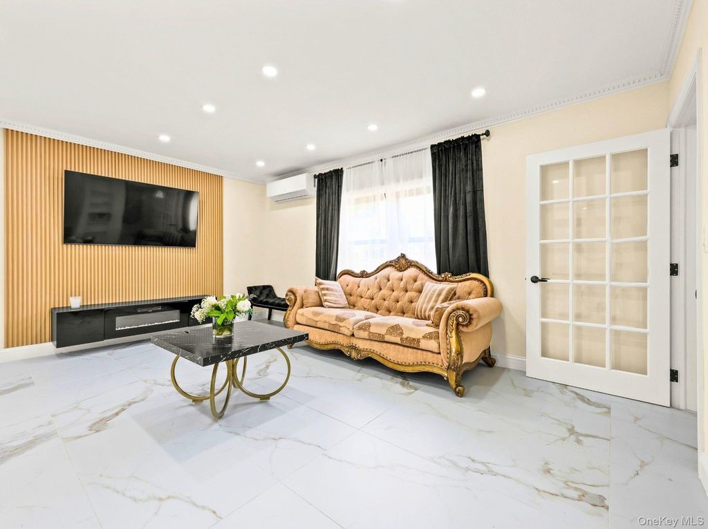 65-15 183rd Street, Fresh Meadows, NY 11365 — photo 4