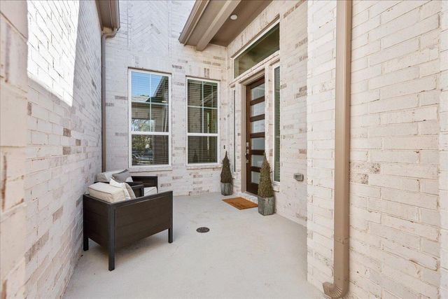 197 Lily Pad LN, Kyle, TX 78640