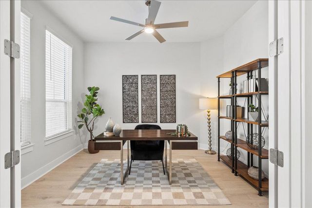 197 Lily Pad LN, Kyle, TX 78640