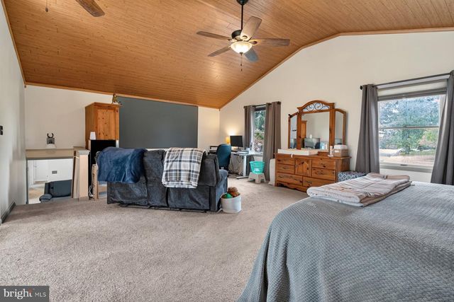 4200 WOLF CT, Hampstead, MD 21074