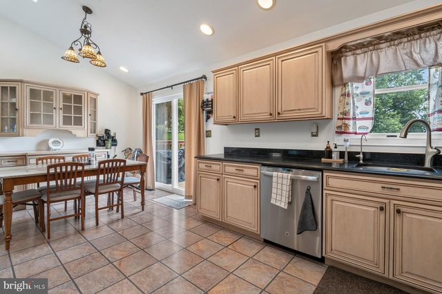 4200 WOLF CT, Hampstead, MD 21074