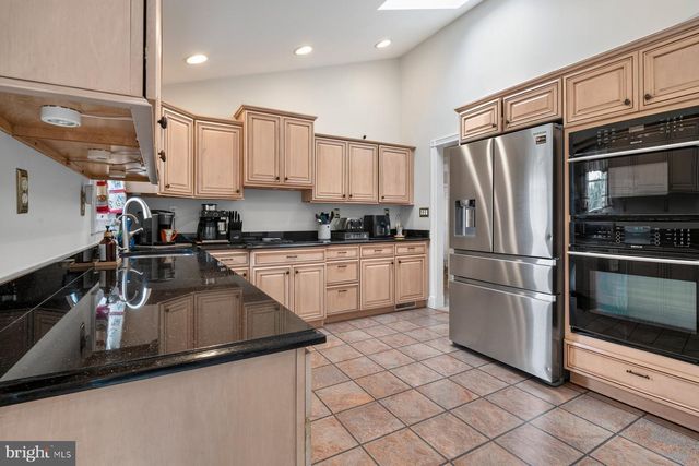 4200 WOLF CT, Hampstead, MD 21074