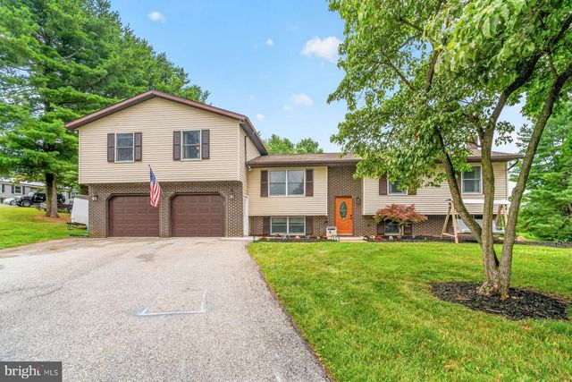 4200 WOLF CT, Hampstead, MD 21074