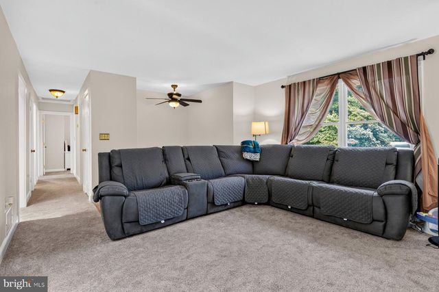 4200 WOLF CT, Hampstead, MD 21074