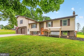 4200 WOLF CT, Hampstead, MD 21074