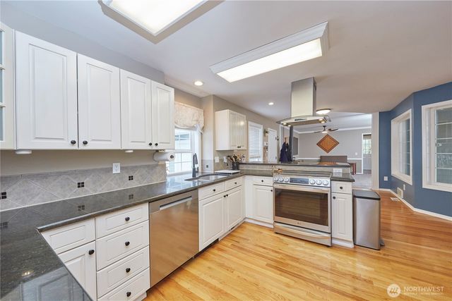 1506 Lidstrom Place E, Port Orchard, WA 98366