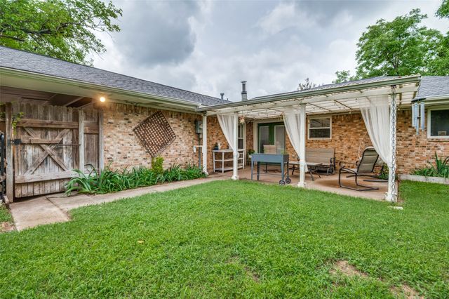 808 Katherine Court, Cedar Hill, TX 75104