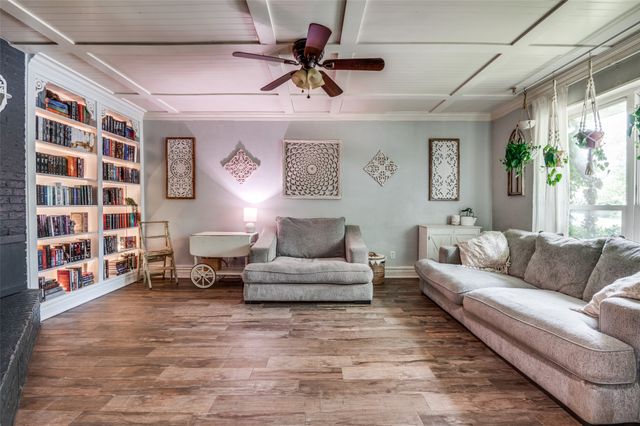 808 Katherine Court, Cedar Hill, TX 75104