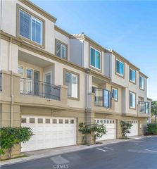 19271 Surfwave Drive, Huntington Beach, CA 92648