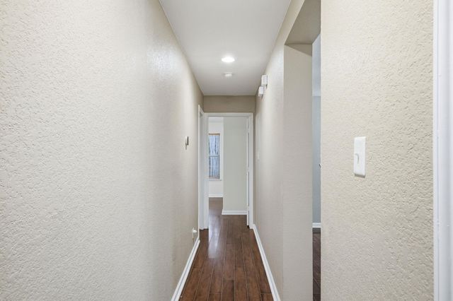 152 Karrie DR, Kyle, TX 78640