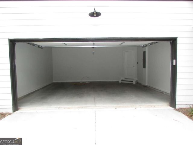 2367 Summit Avenue NW, Atlanta, GA 30318