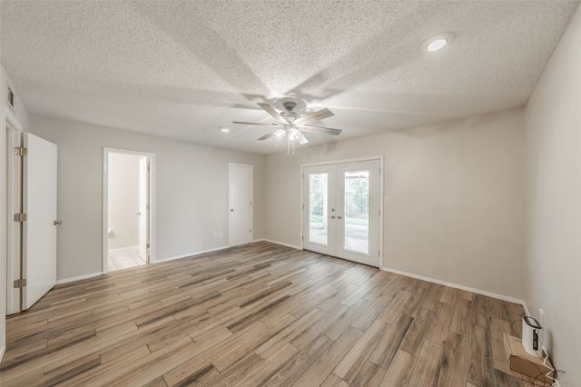 5105 French Wood Drive, Arlington, TX 76016