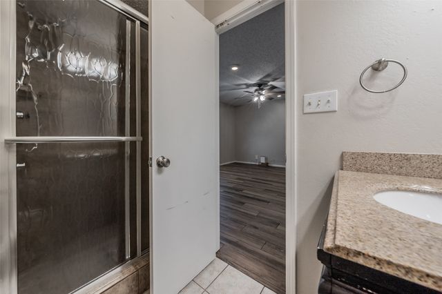 5105 French Wood Drive, Arlington, TX 76016