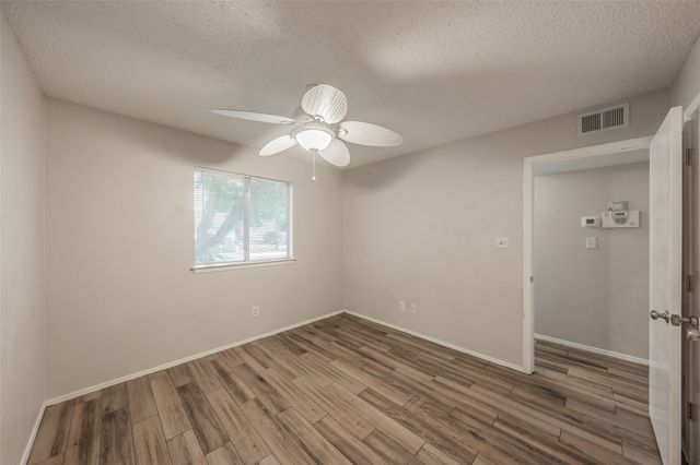 5105 French Wood Drive, Arlington, TX 76016