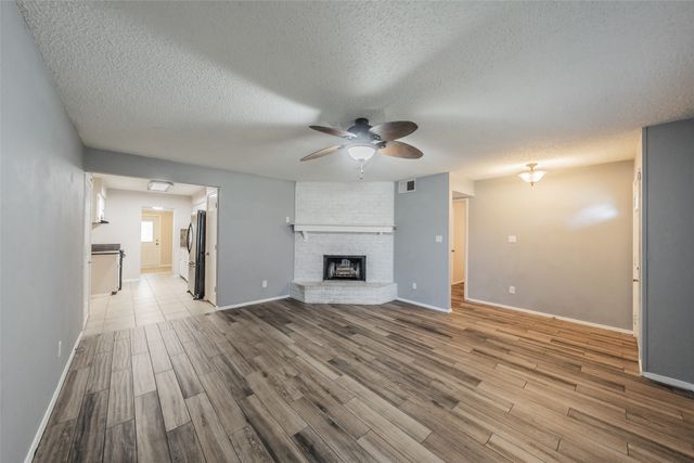 5105 French Wood Drive, Arlington, TX 76016