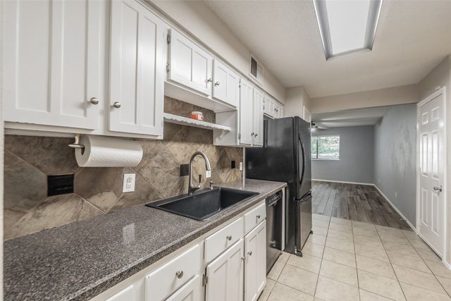 5105 French Wood Drive, Arlington, TX 76016