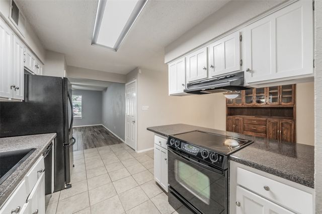 5105 French Wood Drive, Arlington, TX 76016