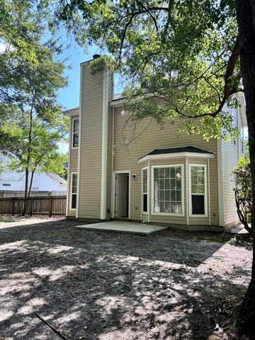 8498 William Moultrie Drive, North Charleston, SC 29420