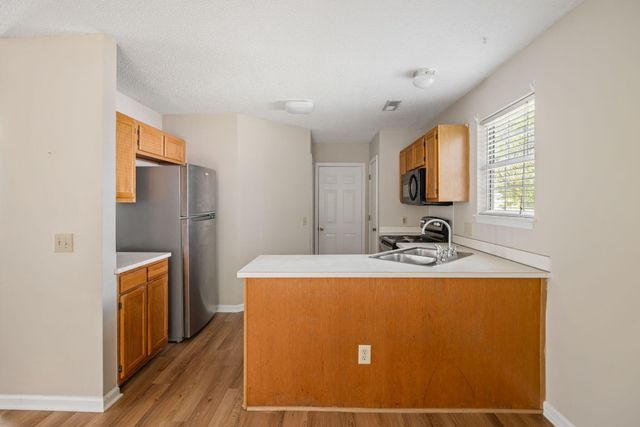 8498 William Moultrie Drive, North Charleston, SC 29420