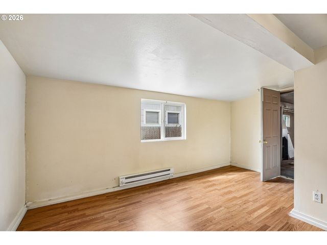 1760 C St, Salem, OR 97301