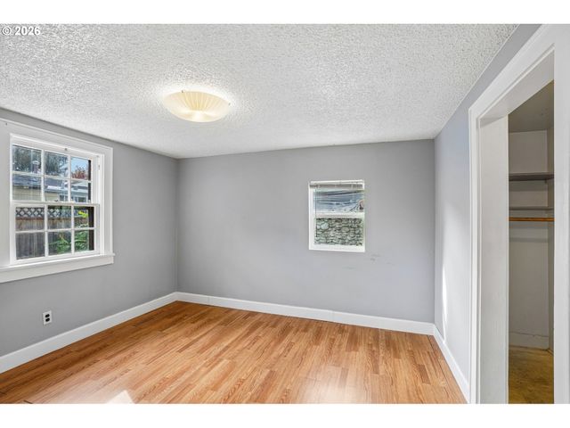 1760 C St, Salem, OR 97301