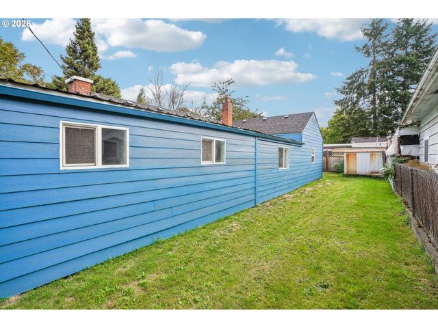 1760 C St, Salem, OR 97301