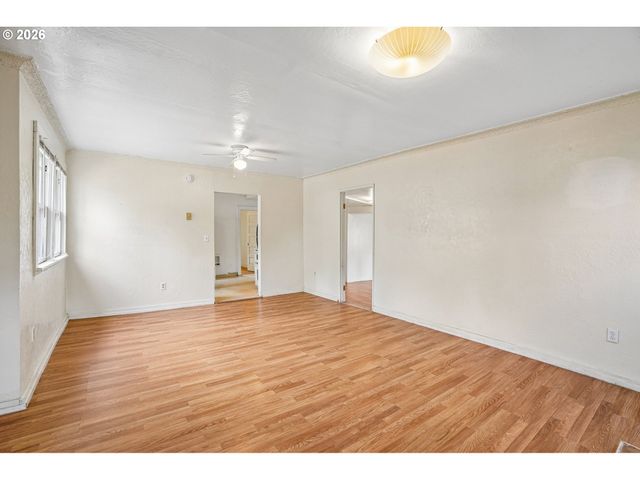 1760 C St, Salem, OR 97301