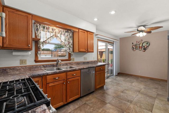 1821 S Marion Avenue, Janesville, WI 53546
