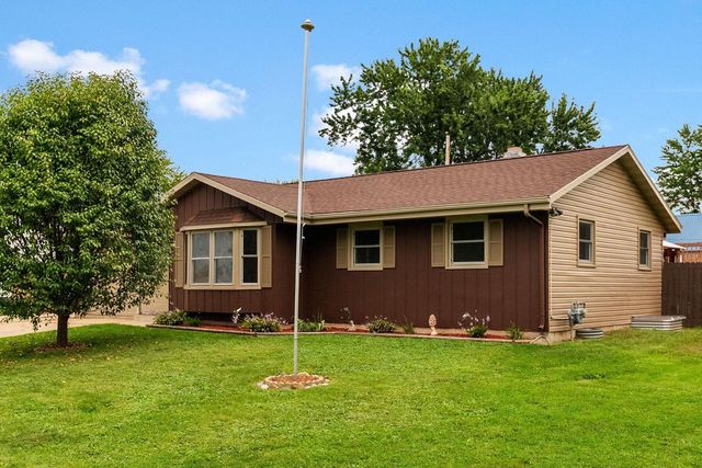 1821 S Marion Avenue, Janesville, WI 53546