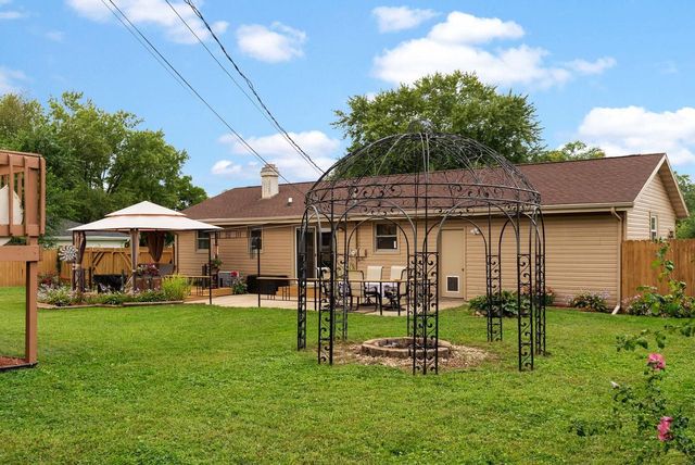 1821 S Marion Avenue, Janesville, WI 53546