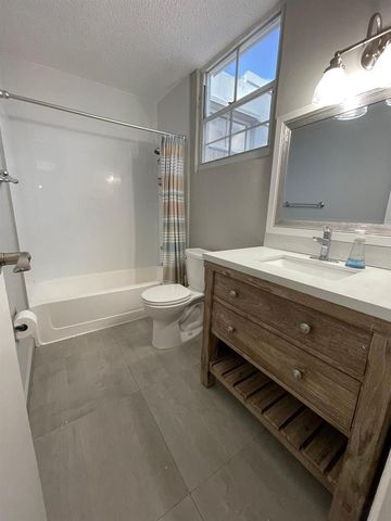 0 GAVIOTAS, Toa Baja, PR 00949