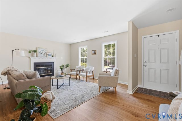 2128 Oakhampton Pl, Henrico, VA 23233