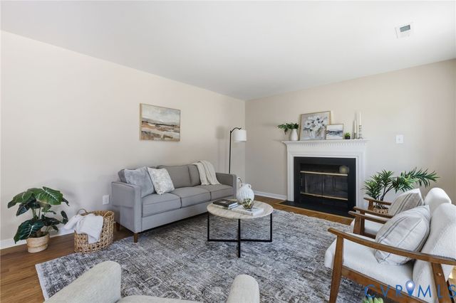 2128 Oakhampton Pl, Henrico, VA 23233