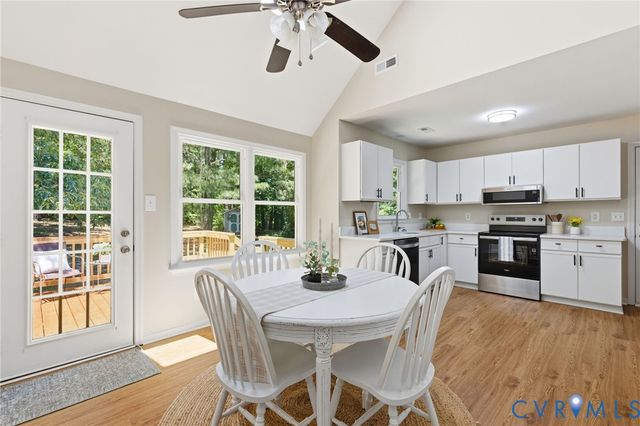2128 Oakhampton Pl, Henrico, VA 23233