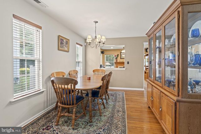 16 FOXCHASE DR, Burlington Township, NJ 08016