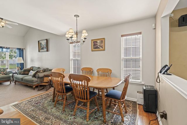 16 FOXCHASE DR, Burlington Township, NJ 08016