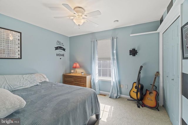16 FOXCHASE DR, Burlington Township, NJ 08016
