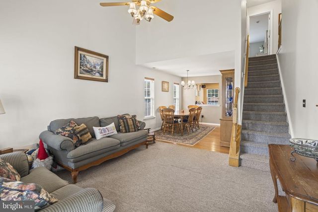 16 FOXCHASE DR, Burlington Township, NJ 08016