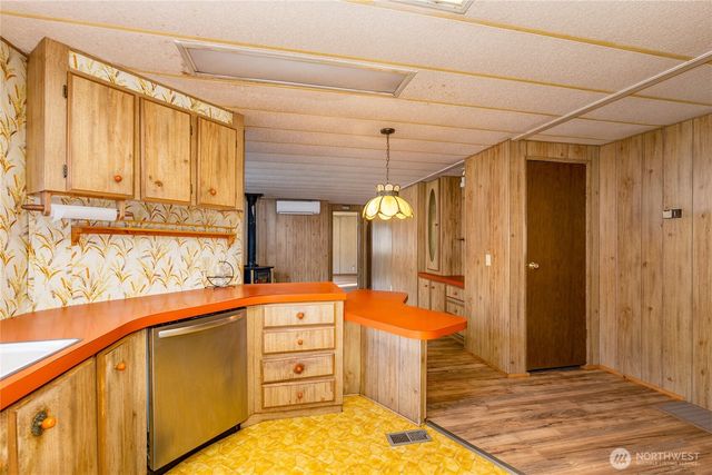 1951 Bartl Drive, Camano Island, WA 98282