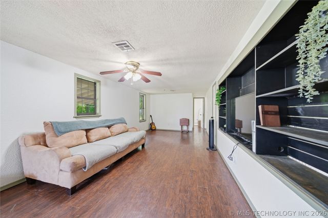 515 N 14th Street, Collinsville, OK 74021